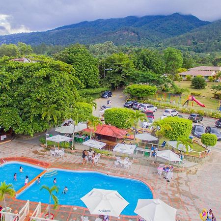 Jarabacoa River Club & Resort Екстер'єр фото